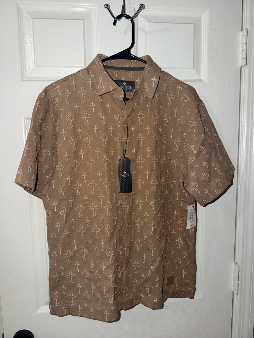 NWT Saints Studio Textured All-Over Cross Embroidered Short Sleeve Button Down